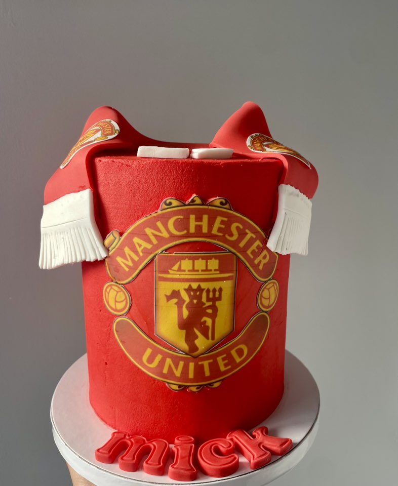 Man-United Cake