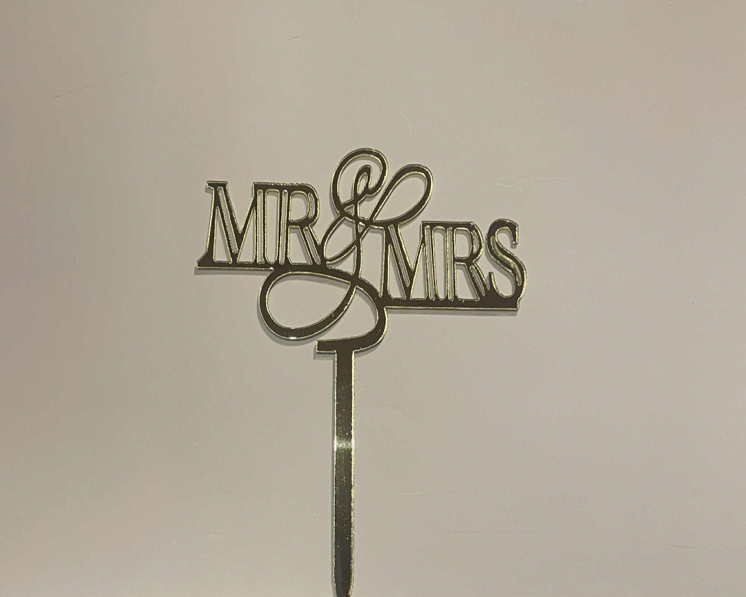 Mr & Mrs wedding Cake topper